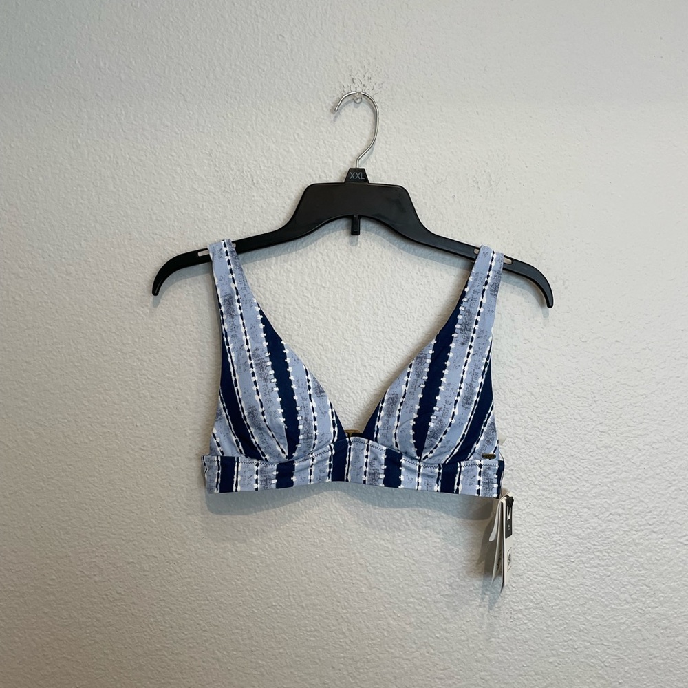 🆕 NWT RIPCURL premium surf deep v bikini top in blue boho